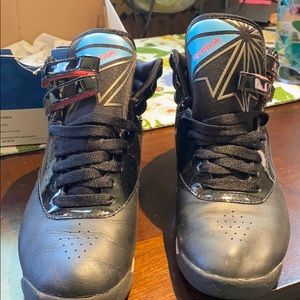 Women’s classic Reebok hightops